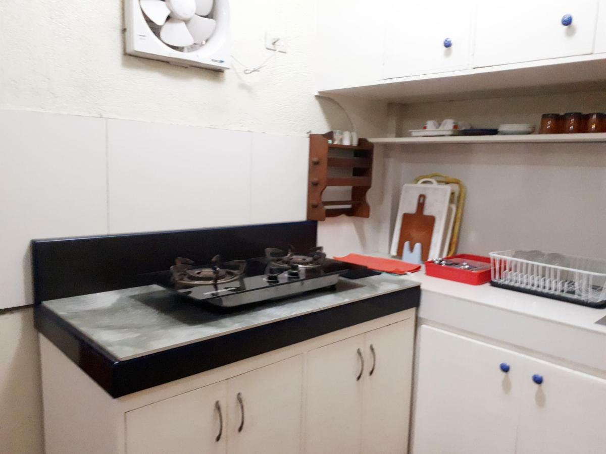 Minine Guesthouse Silang Eksteriør bilde