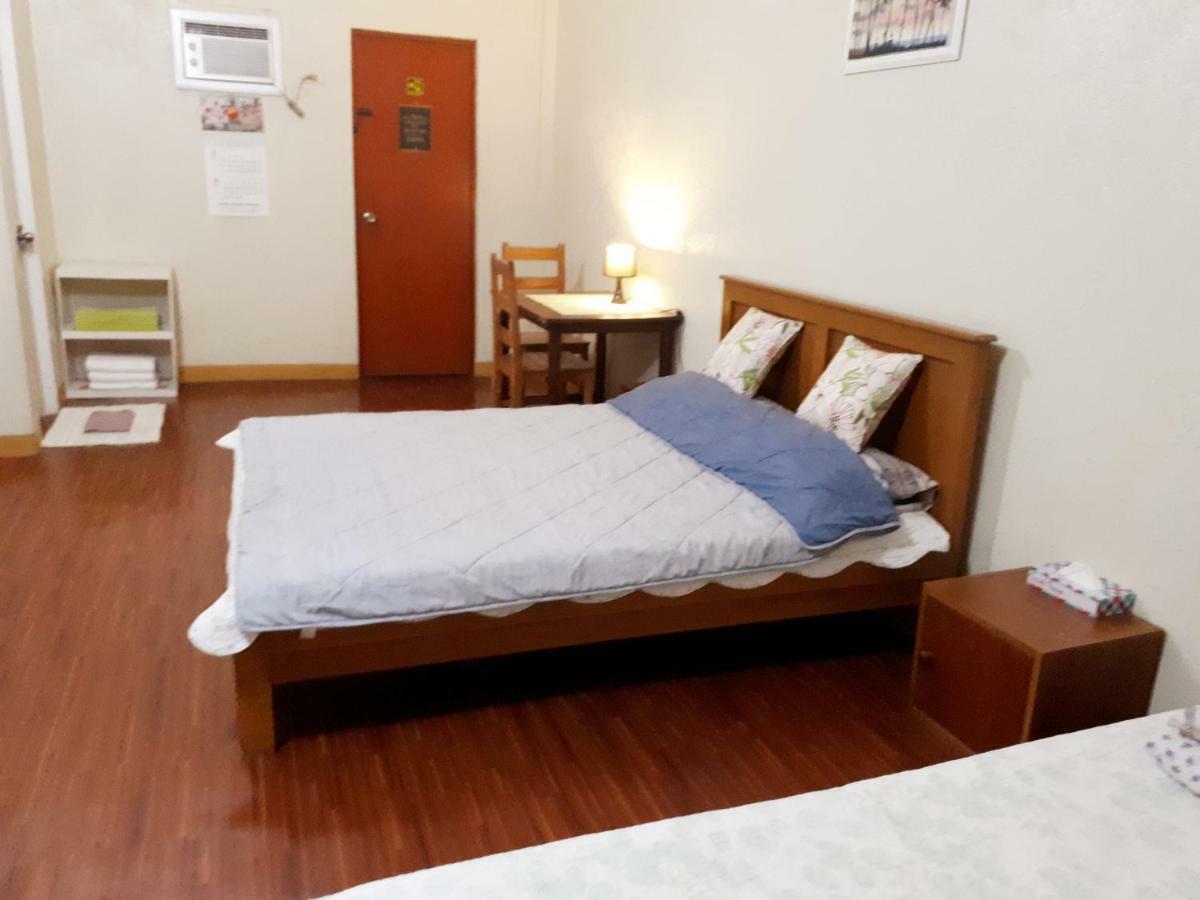 Minine Guesthouse Silang Eksteriør bilde