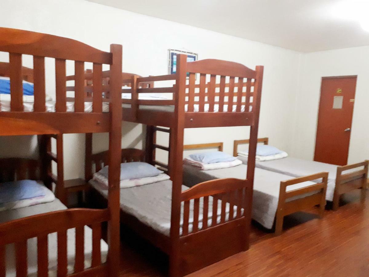 Minine Guesthouse Silang Eksteriør bilde