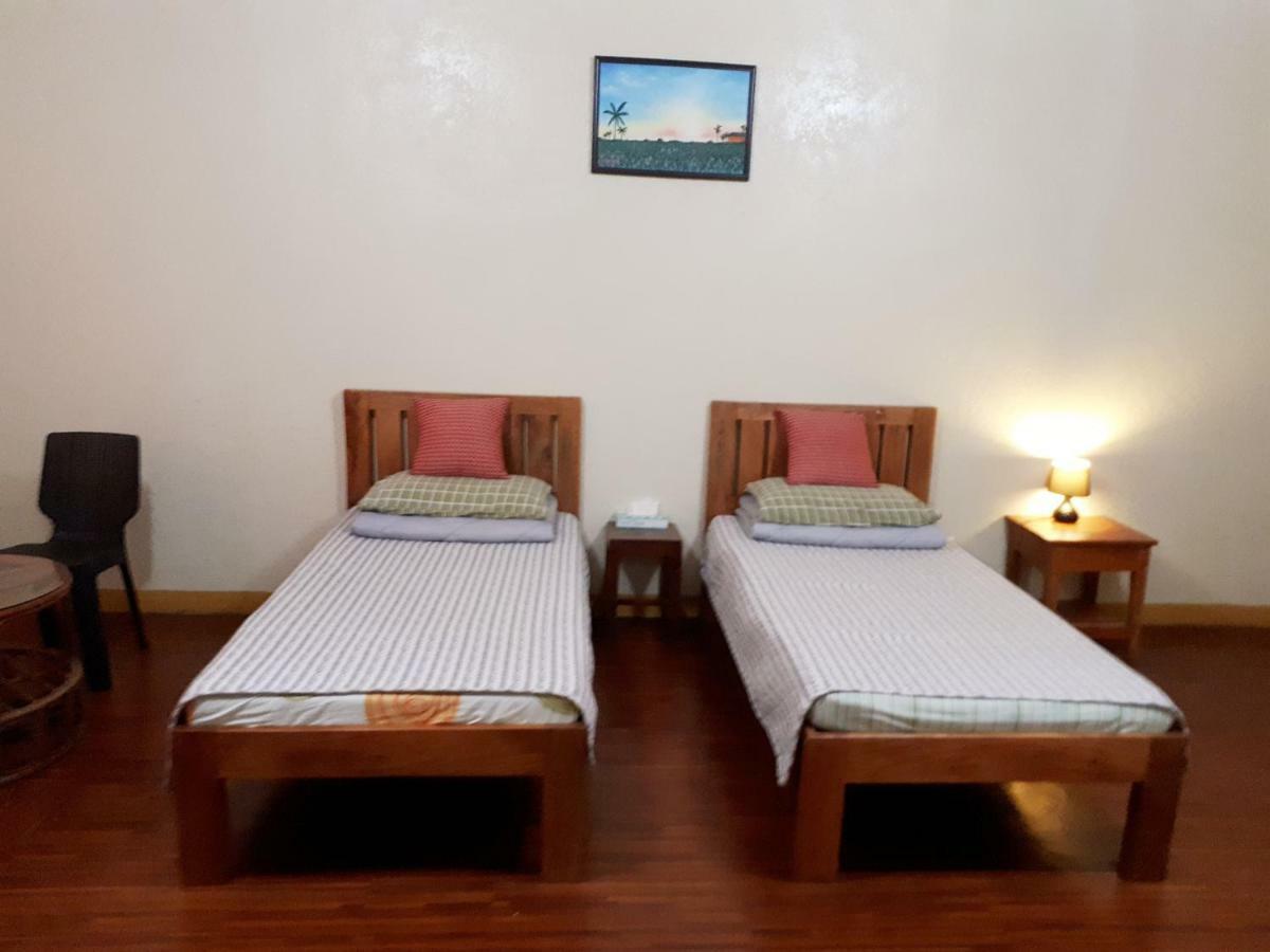 Minine Guesthouse Silang Eksteriør bilde