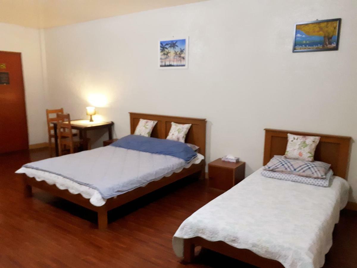 Minine Guesthouse Silang Eksteriør bilde